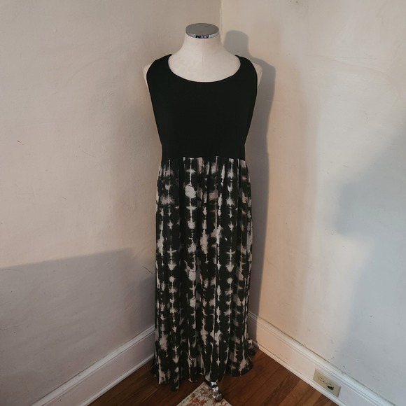 torrid Dresses & Skirts - Torrid Black White Tie Dye Maxi Dress Sleeveless Tank Style Size 1